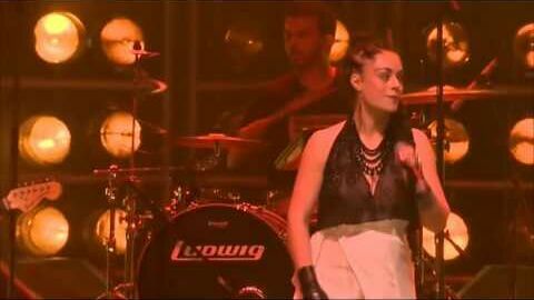 Yoko-Zuna w Bailey Wiley at 2016 Silver Scrolls