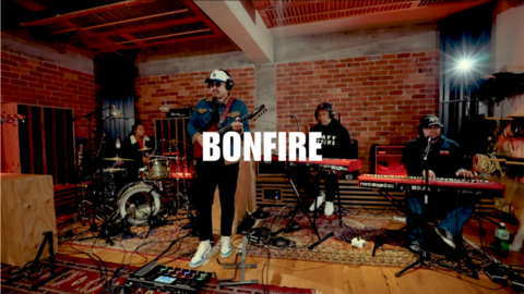 Corrella - Bonfire [Live at Roundhead]