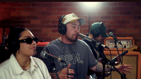 Corrella - Lady Divine [Live At Roundhead]