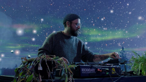 Sanoi - Silver [Live At Disguise Labs]