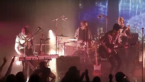 Fly My Pretties - Beggin' On My Knees